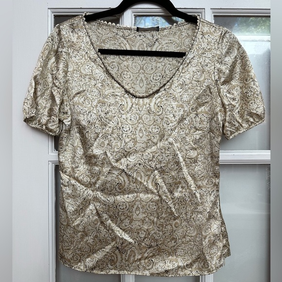 Josie Natori 100% Silk Cream & Gold Puff Sleeve Scalloped Neck Blouse Size XS - Picture 12 of 12